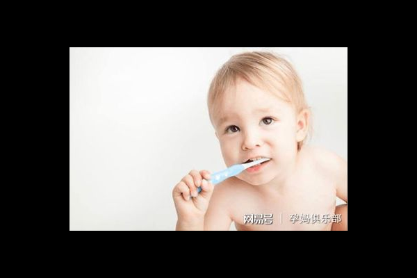 儿童牙刷牙膏选购