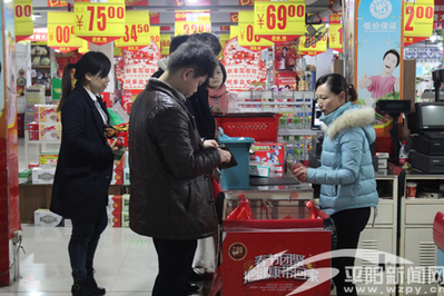 如何低价进超市的货源呢