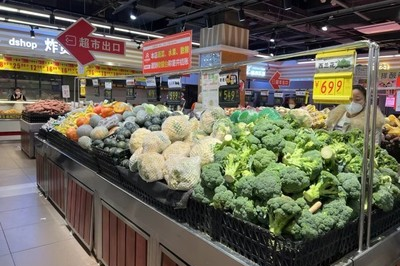 鹤岗折扣超市在哪里