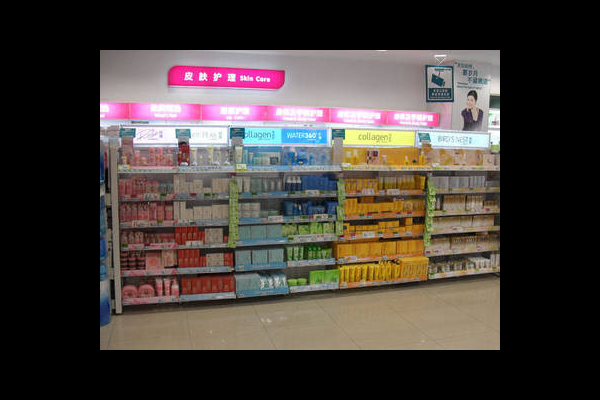 超市化妆品区布局：打造美丽的购物空间