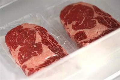 超市里的牛肉水分重吗