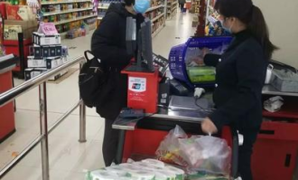 疫情期间超市抢什么快递