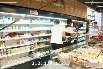 小白哥的超市叫什么