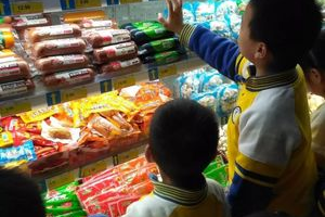 如何让幼儿逛超市