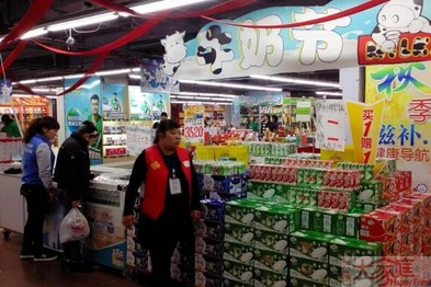 朝阳兴隆有超市吗
