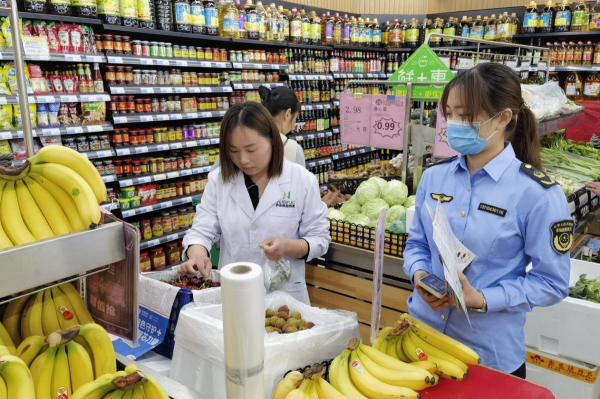 超市葡萄打农药吗有毒吗