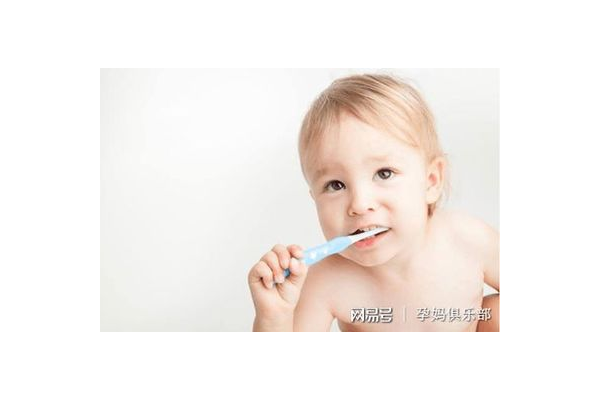 儿童牙刷牙膏选购