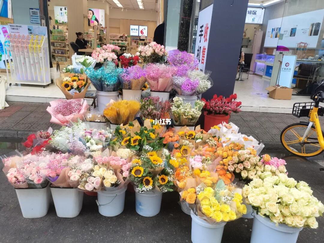超市卖花摆摊卖什么好