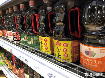超市里怎么挑选酱油
