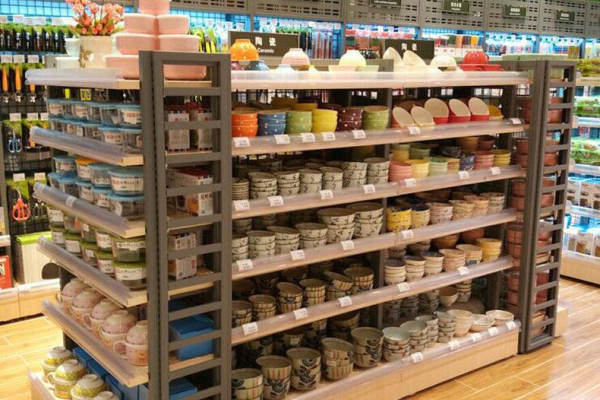 利用货架陈列，优化超市便利店商品展示
