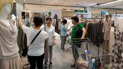 赤峰沃尔玛底下超市叫什么