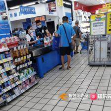 超市的出入口怎么设置