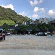 龙王山超市在哪里啊