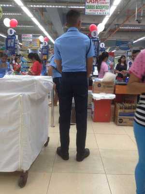 超市保安穿什么服装