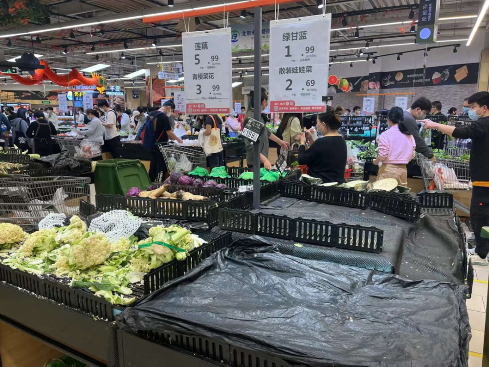 小雨在超市买什么好
