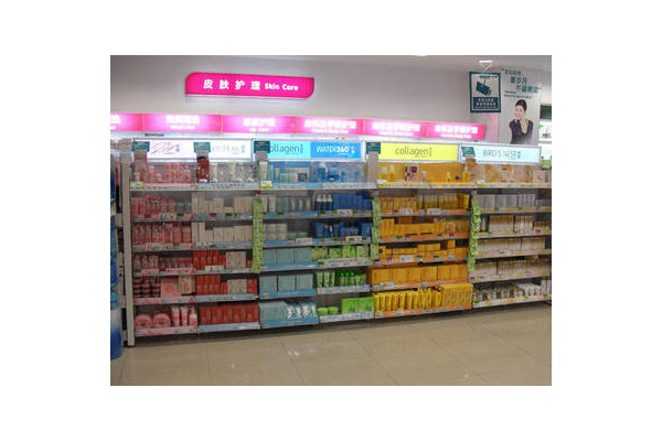 超市化妆品区布局：打造美丽的购物空间